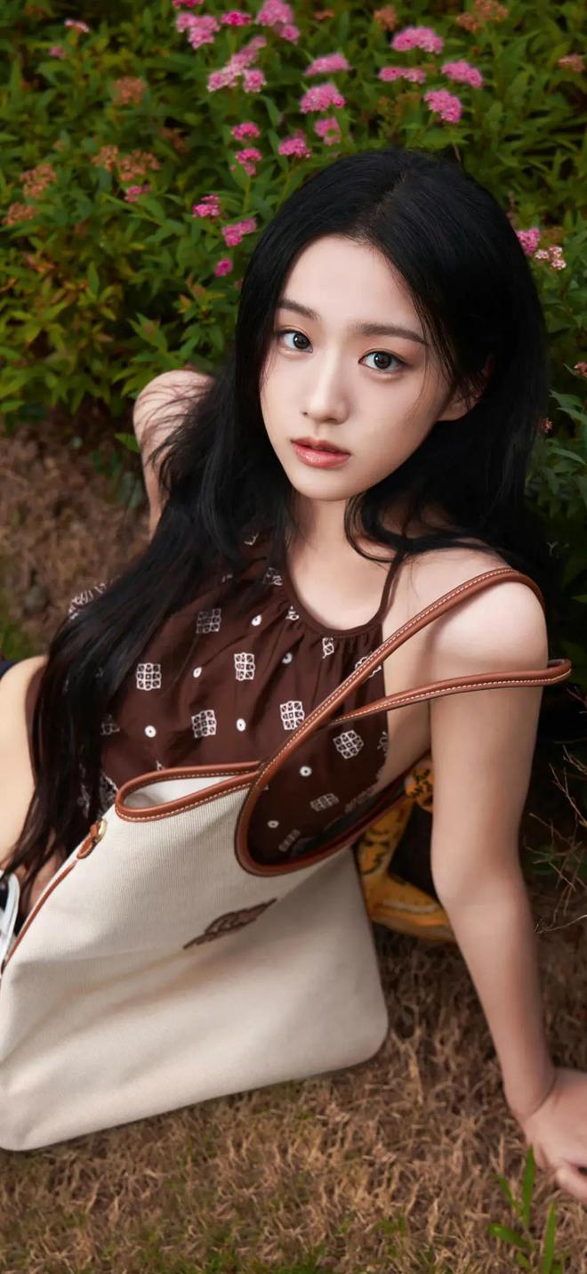 详细阅读:美女上(美女上课窜稀拉粑粑) 美女上(美女上课窜稀拉粑粑)
